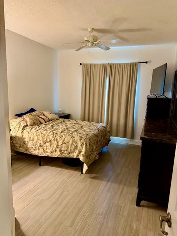 3018 Alcazar Place 101, Palm Beach Gardens, FL 33410
