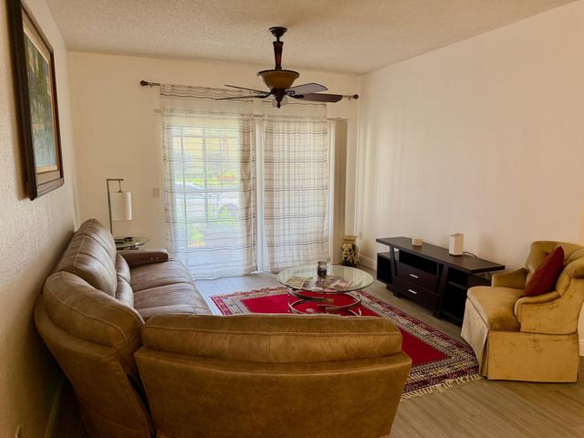 3018 Alcazar Place 101, Palm Beach Gardens, FL 33410