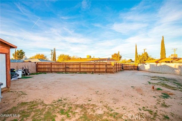 4546 W Avenue L11, Lancaster, CA 93536