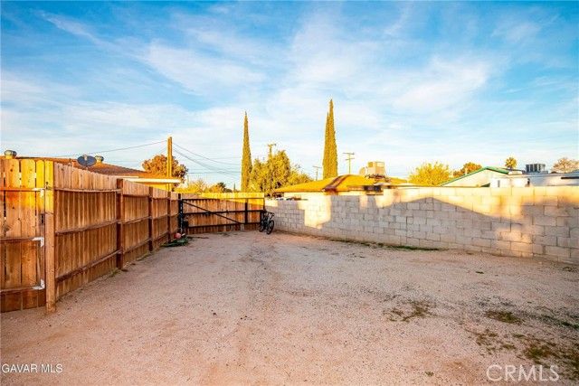 4546 W Avenue L11, Lancaster, CA 93536