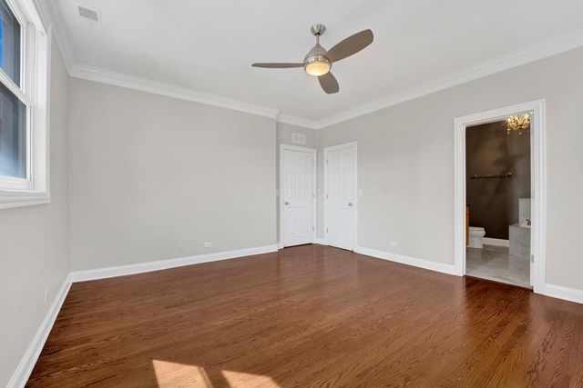 4543 N Malden Street 2N, Chicago, IL 60640