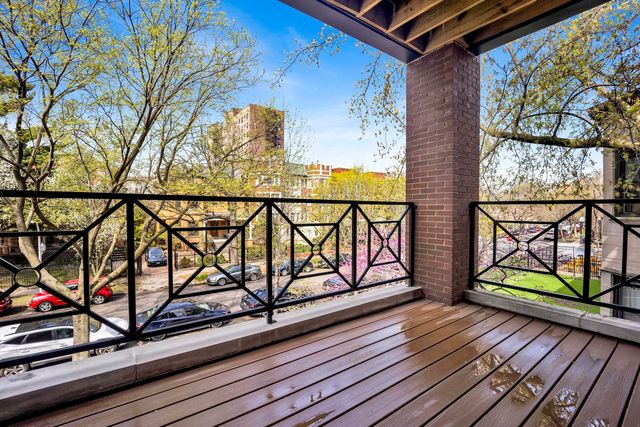 4543 N Malden Street 2N, Chicago, IL 60640