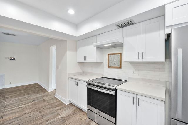 7307 SW 9th Court, Plantation, FL 33317