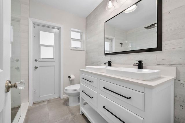 7307 SW 9th Court, Plantation, FL 33317