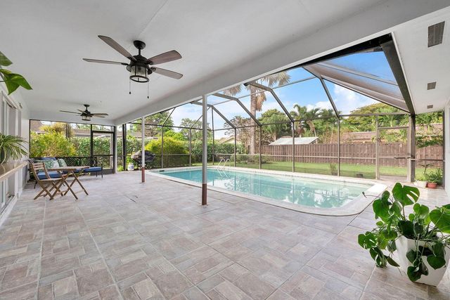 7307 SW 9th Court, Plantation, FL 33317