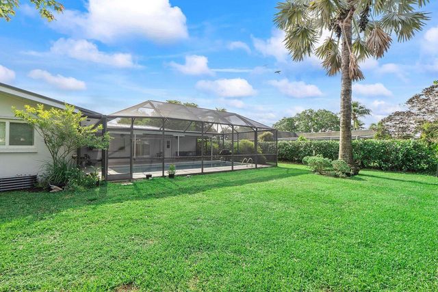 7307 SW 9th Court, Plantation, FL 33317