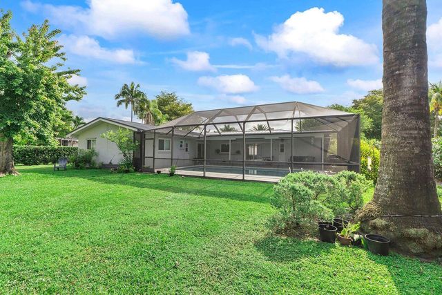 7307 SW 9th Court, Plantation, FL 33317