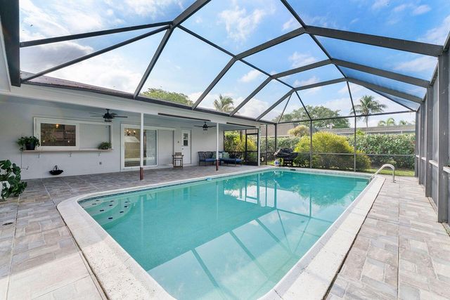 7307 SW 9th Court, Plantation, FL 33317