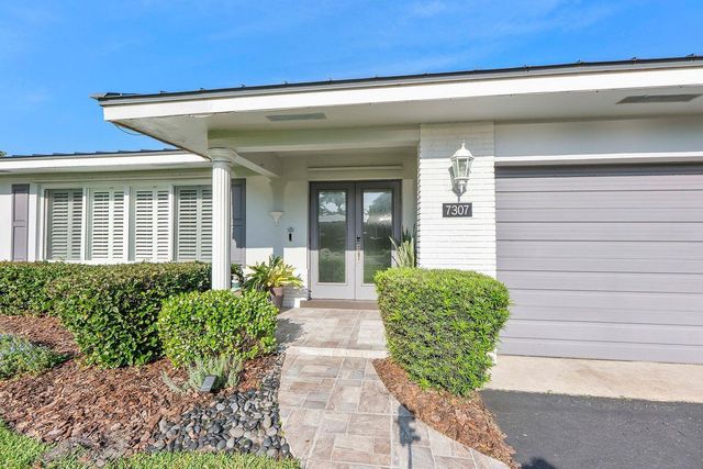7307 SW 9th Court, Plantation, FL 33317