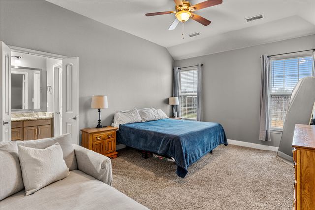 423 Stoneridge Drive, Hillsboro, TX 76645