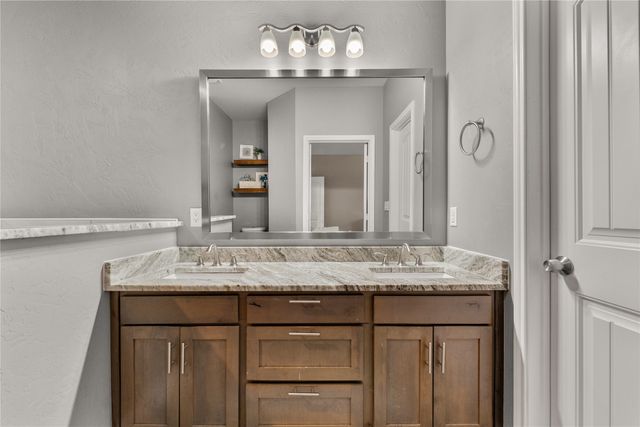 423 Stoneridge Drive, Hillsboro, TX 76645