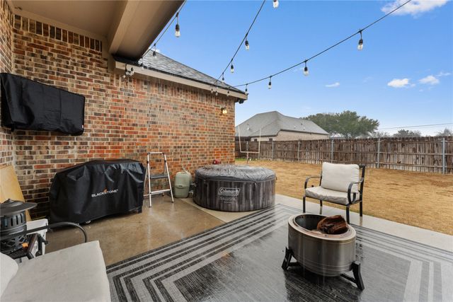 423 Stoneridge Drive, Hillsboro, TX 76645