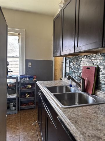 4649 Jonathon Street, Dearborn, MI 48126