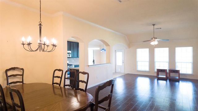 1105 Isabella Boulevard, Angleton, TX 77515