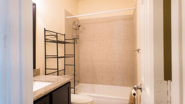 1105 Isabella Boulevard, Angleton, TX 77515