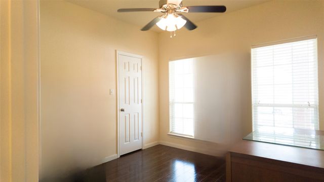 1105 Isabella Boulevard, Angleton, TX 77515