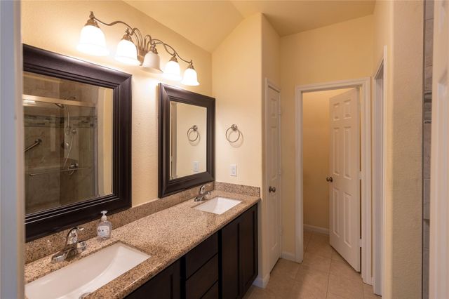 1105 Isabella Boulevard, Angleton, TX 77515