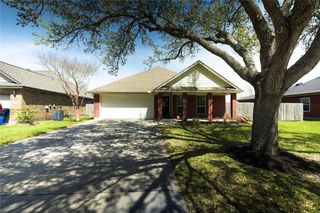 1105 Isabella Boulevard, Angleton, TX 77515