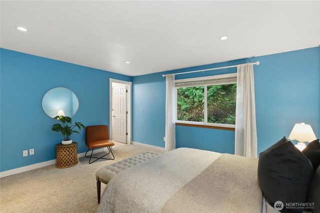 24382 Catamount Lane NW, Poulsbo, WA 98370