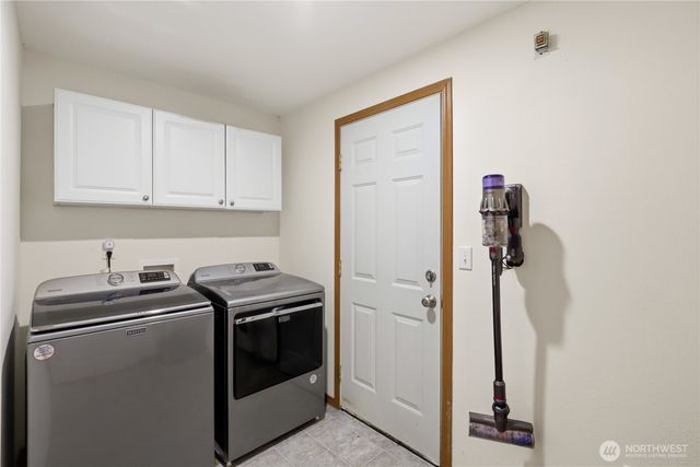 24382 Catamount Lane NW, Poulsbo, WA 98370