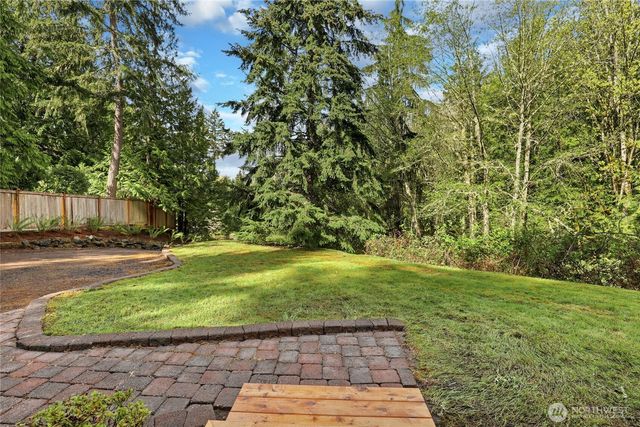 24382 Catamount Lane NW, Poulsbo, WA 98370