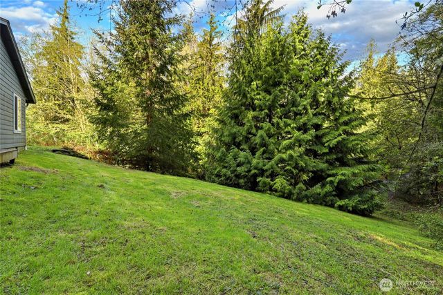 24382 Catamount Lane NW, Poulsbo, WA 98370