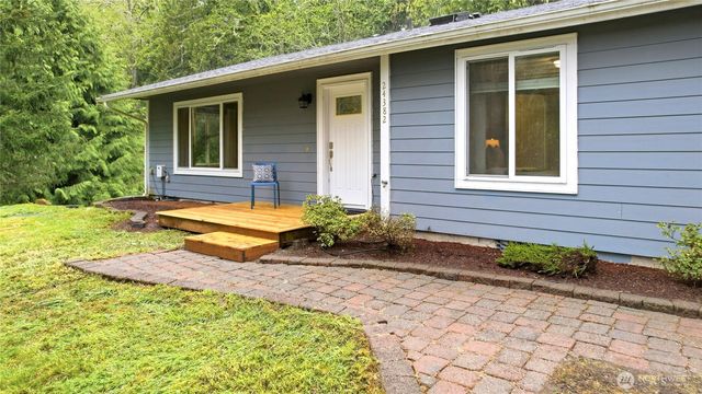 24382 Catamount Lane NW, Poulsbo, WA 98370