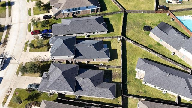 31218 Pinebrook Falls Lane, Hockley, TX 77447