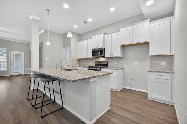 31218 Pinebrook Falls Lane, Hockley, TX 77447