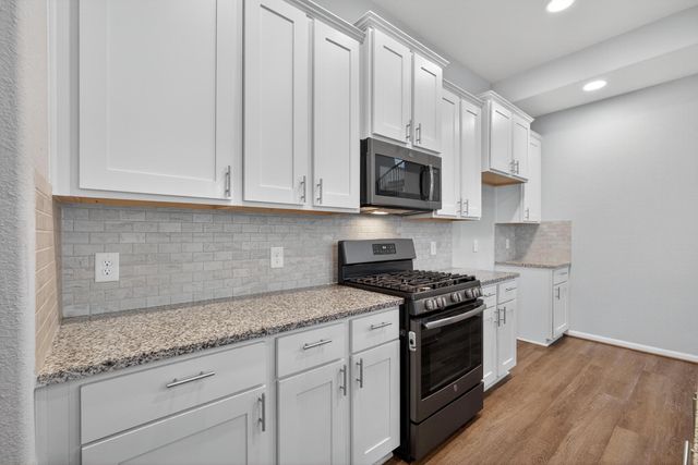 31218 Pinebrook Falls Lane, Hockley, TX 77447