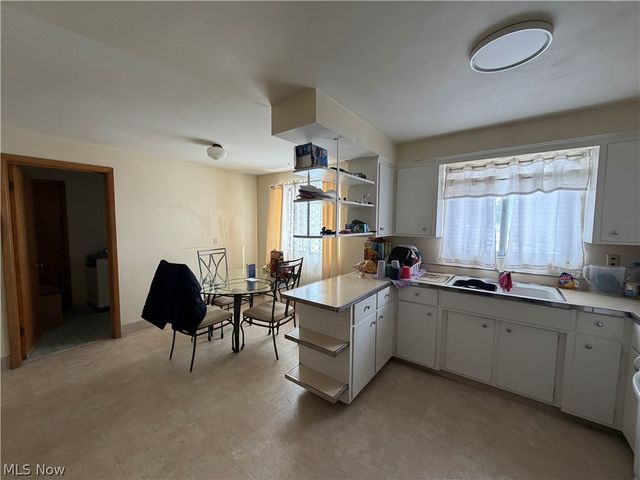 20424 Lake Shore Boulevard, Euclid, OH 44123