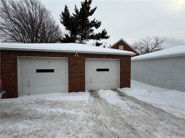 20424 Lake Shore Boulevard, Euclid, OH 44123