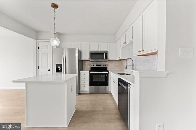 4704 COLONNADE WAY, Fredericksburg, VA 22408