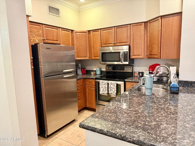 4848 N 36TH Street 115, Phoenix, AZ 85018