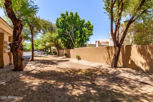 4848 N 36TH Street 115, Phoenix, AZ 85018