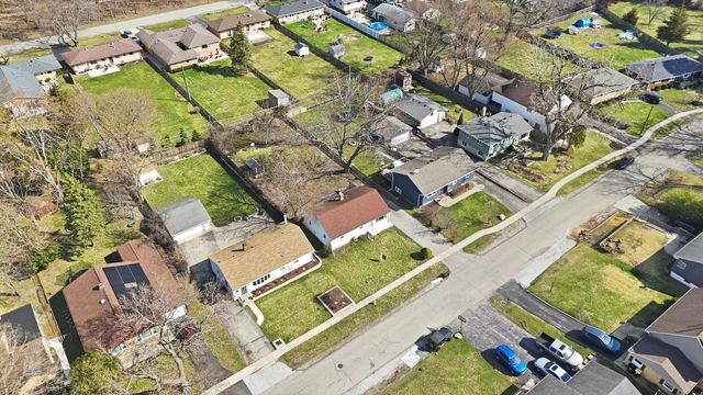 349 Woodland Drive, Grayslake, IL 60030