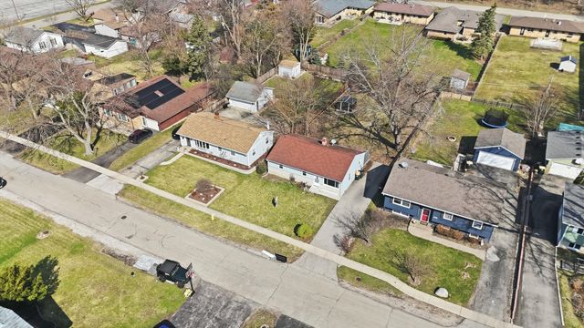 349 Woodland Drive, Grayslake, IL 60030