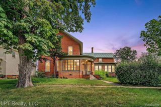 206 N Macomb Street, Monroe, MI 48162