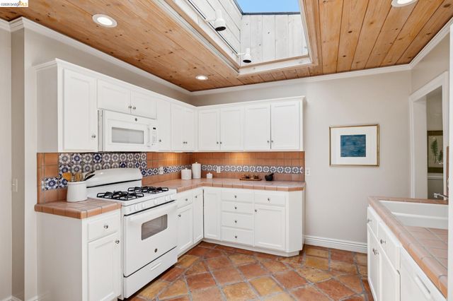 664 Vincente Ave, Berkeley, CA 94707