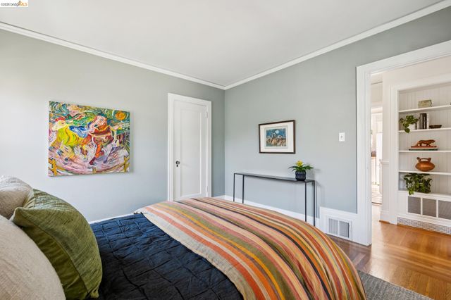 664 Vincente Ave, Berkeley, CA 94707