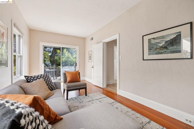 664 Vincente Ave, Berkeley, CA 94707