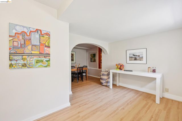 664 Vincente Ave, Berkeley, CA 94707