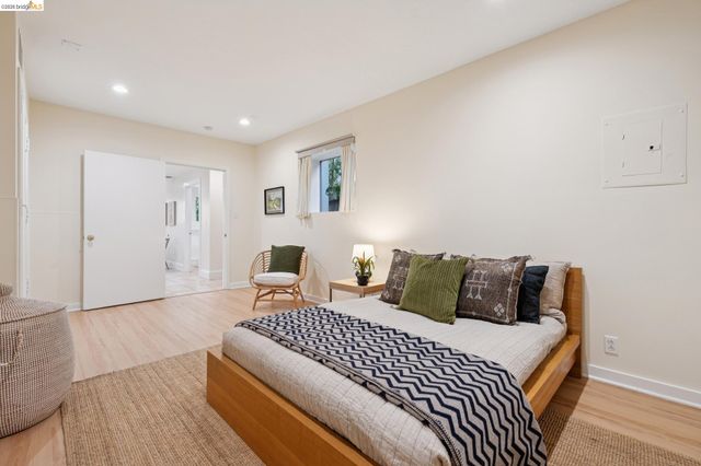 664 Vincente Ave, Berkeley, CA 94707