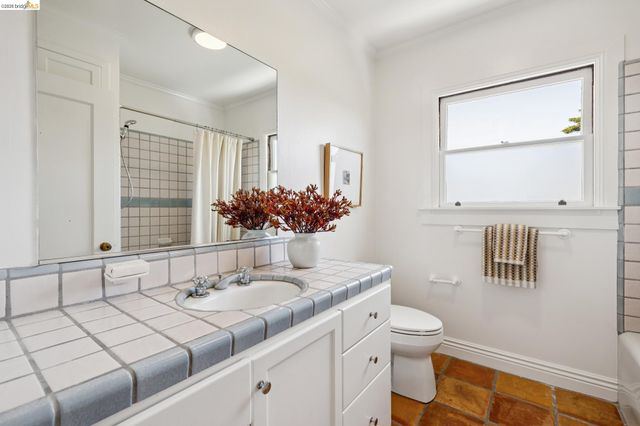 664 Vincente Ave, Berkeley, CA 94707