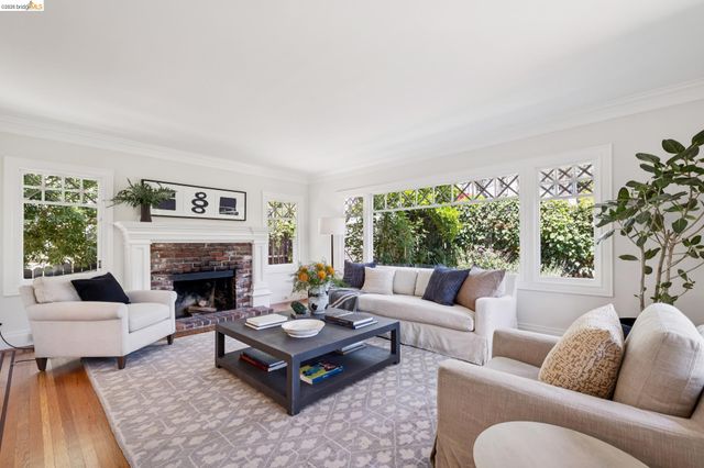 664 Vincente Ave, Berkeley, CA 94707