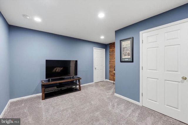 422 W 5TH AVE, Conshohocken, PA 19428