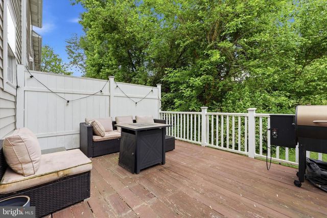422 W 5TH AVE, Conshohocken, PA 19428