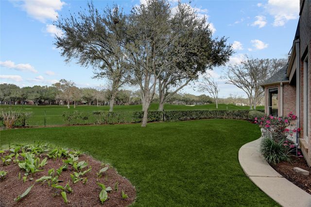 2710 Saint Annes Drive, Sugar Land, TX 77479