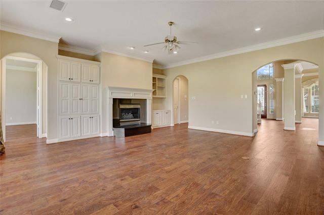 2710 Saint Annes Drive, Sugar Land, TX 77479