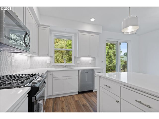 4148 Sw 174th Ave, Beaverton, OR 97078